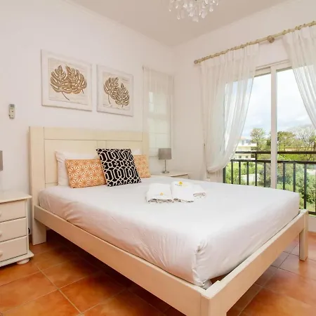 Quinta Do Paiva - Pool View & Albufeira